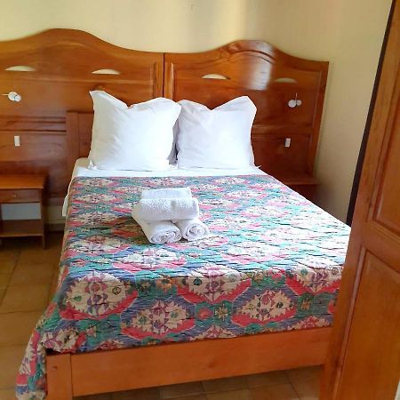 Appartement Moderne A Pointe Noire 36 M² Piscine & Jacuzzi Εξωτερικό φωτογραφία